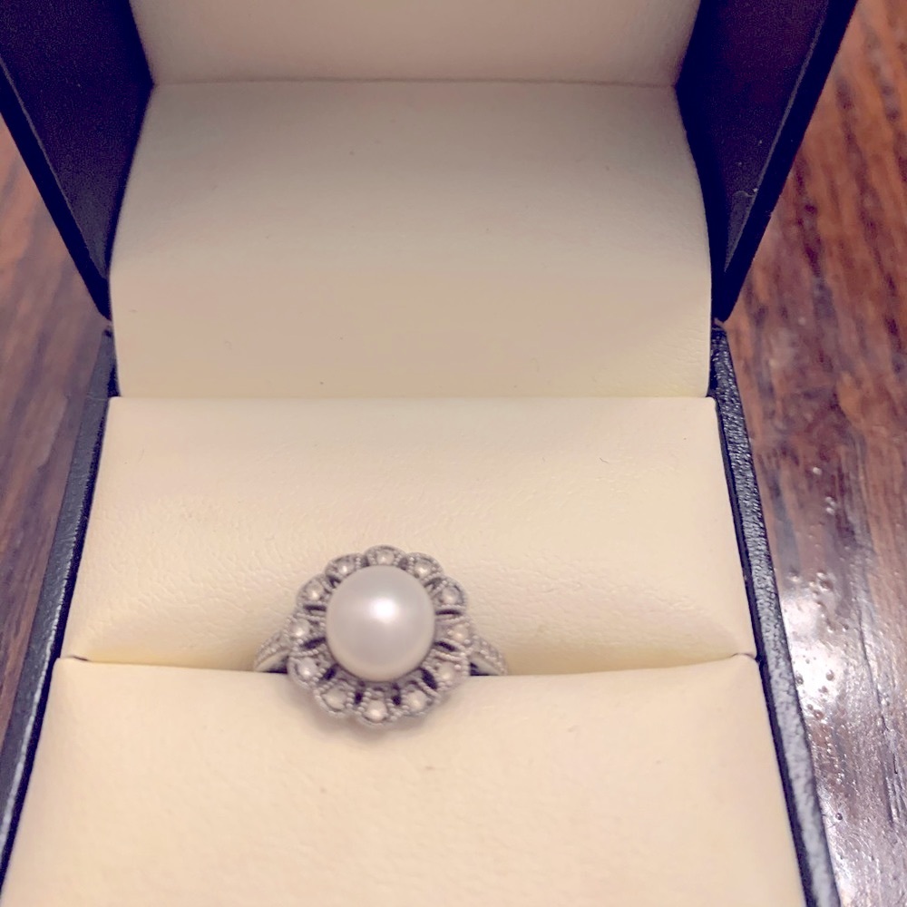 Pearl & Diamond silver ring